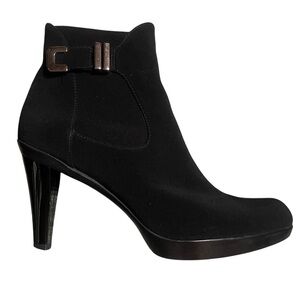 Stuart Weitzman Gore Tex Black Ankle Boots Heels‎ Size 7M Fall Elegant Office